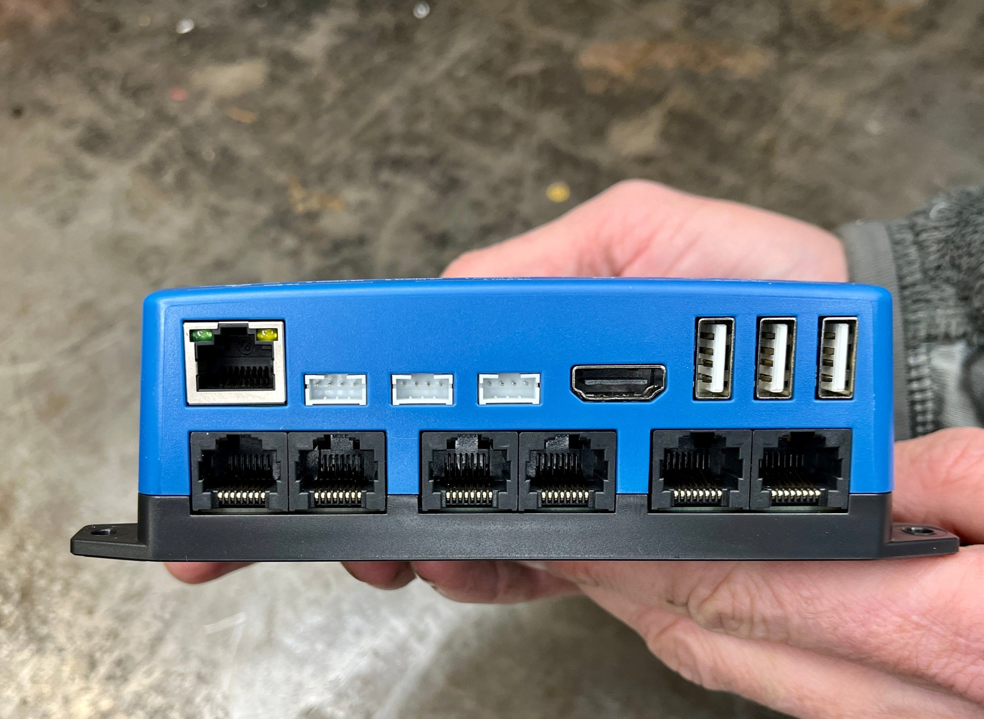 Cerbo MK2 GX Connections
